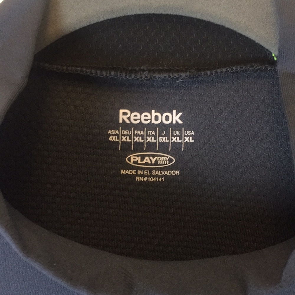 Men’s Reebok shirt - Picture 2 of 3